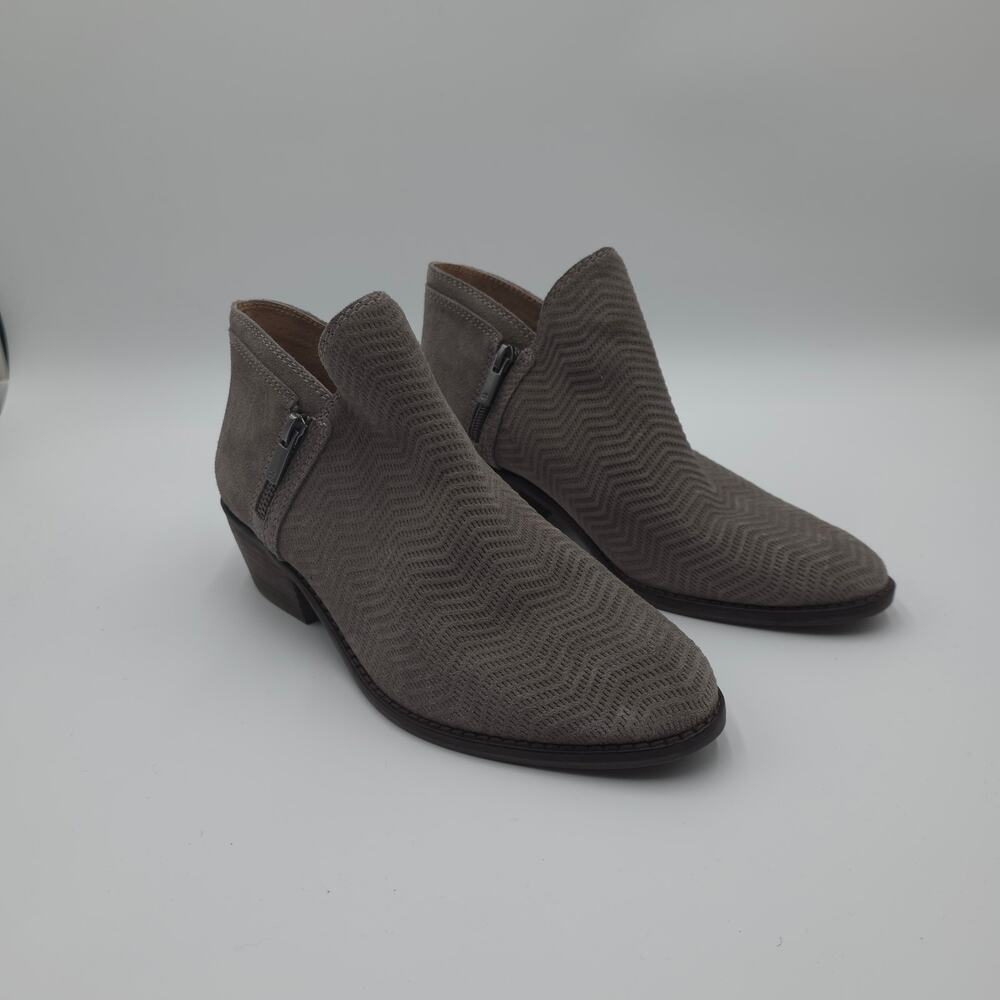 Lucky Brand Fhuna Textured Suede Ankle Booties in Gray Size 9.5